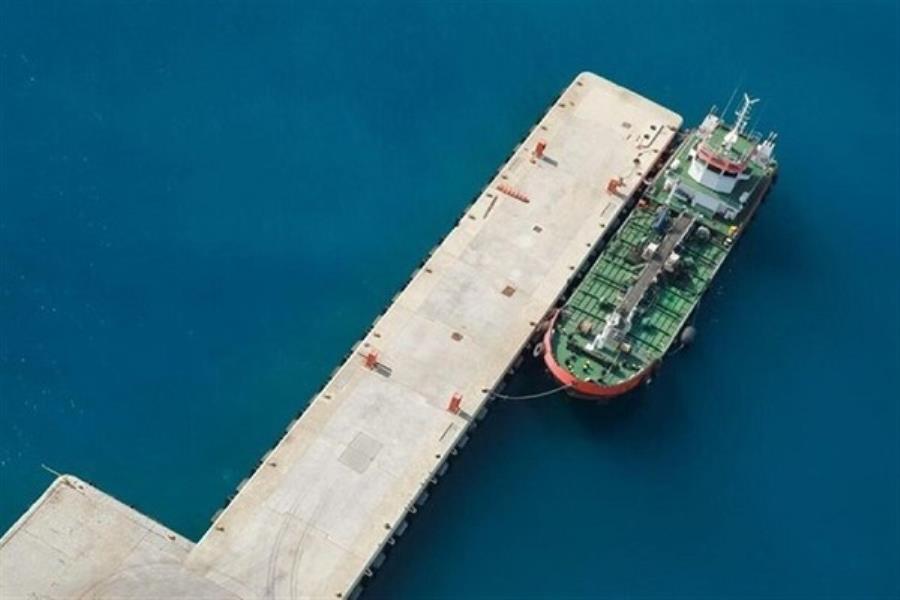 روسیه برای انتقال کشتی به کشتی نفت ترمینال شناور در دریای بالتیک ایجاد کرد
